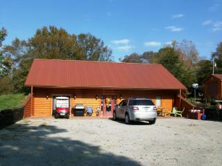 69 Hardesty Rd, Columbia, KY 42728-8421