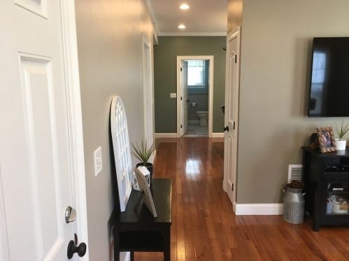 21 Pear St, Fall River MA 02720-5324 exterior