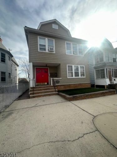 262 Hornblower Ave, Belleville NJ  07109-2650 exterior