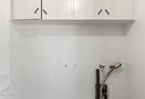 525 Edgemont Ave, Phoenix AZ 85035-1809 exterior