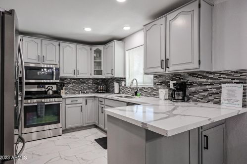 519 El Camino Dr, Phoenix AZ 85051-4627 exterior