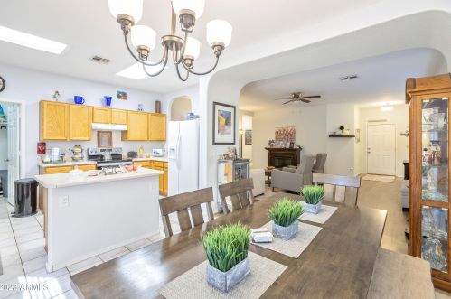 26219 41 Way, Phoenix AZ 85042-6304 exterior