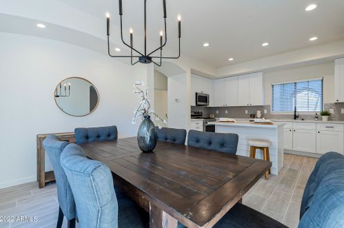 603 Beautiful Ln, Phoenix AZ 85042-7074 exterior