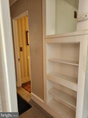 325 Billings Ave, West Deptford NJ 08066-1157 exterior