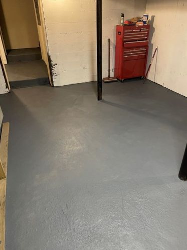 496 Nash Rd, New Bedford MA 02746-1530 exterior