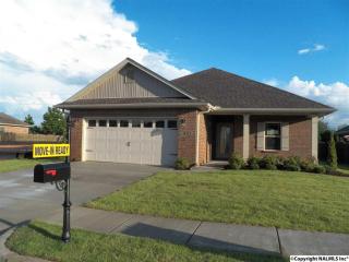 483 Mossyleaf Dr, Huntsville, AL 35824-4052