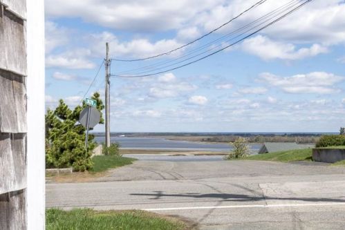 89 Northridge Rd, Ipswich MA  01938-1456 exterior