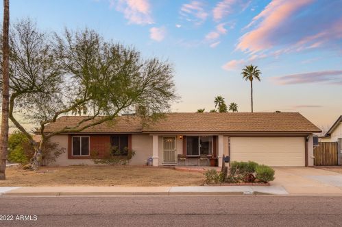 414 Behrend Dr, Phoenix AZ 85050-3992 exterior