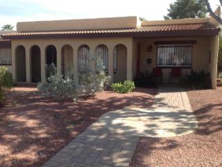 1833 Maryland Ave, Phoenix, AZ 85015-1704
