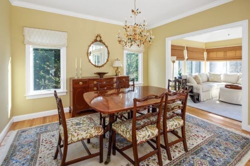 28 Raynor Dr, Hingham MA 02043-4882 exterior