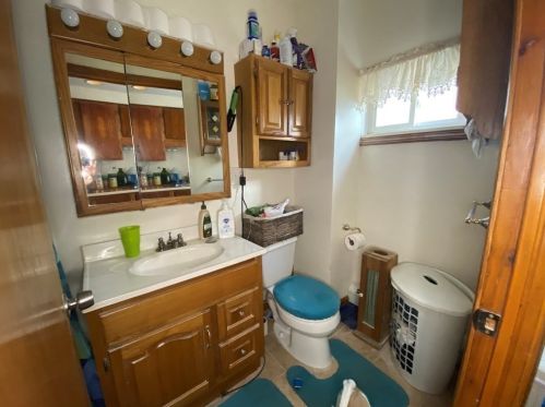 199 Mason St, Fall River MA 02723-2438 exterior