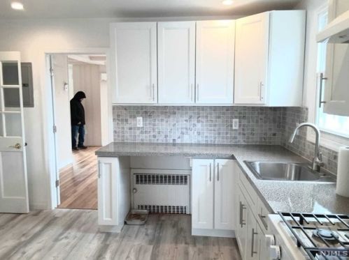 381 Kearny Ave, Kearny NJ  07032-2603 exterior