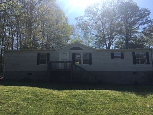 180 Hickory Hill Cir, La Follette TN  37729-3421 exterior