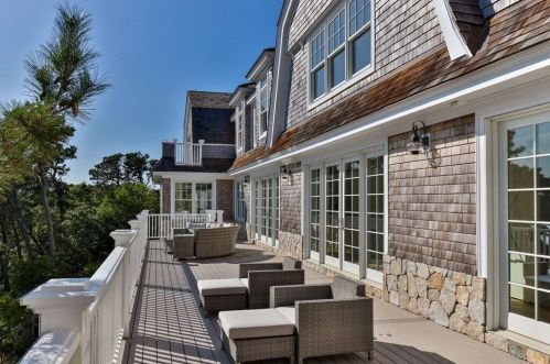 558 Fox Hill Rd, Chatham MA 02633-1412 exterior