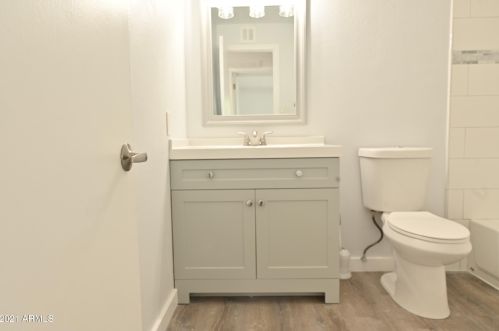 1601 Eugie Ave, Phoenix AZ  85029-1719 exterior