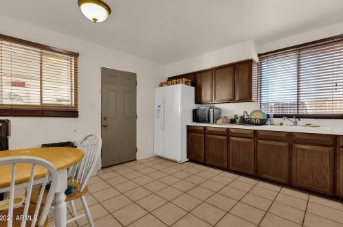 2416 Coolidge St, Phoenix AZ 85015-4016 exterior