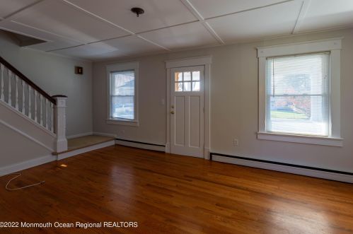 50 Applegate St, Tinton Falls NJ  07701-5538 exterior