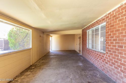 6329 43 Ave, Phoenix AZ 85029-3944 exterior