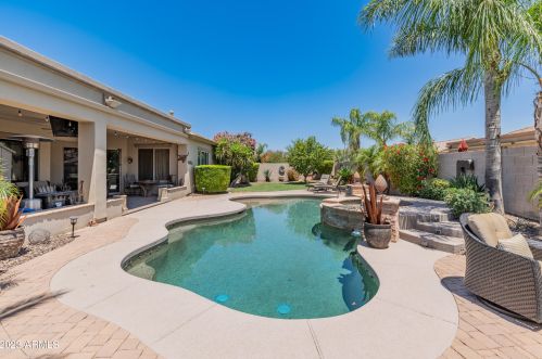 26205 56 Dr, Phoenix AZ 85031-1831 exterior