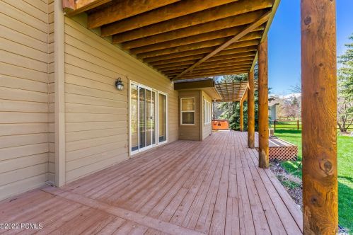 4923 Charlais Ln, Park City UT 84098-7552 exterior