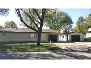 805 8th St, Berkley, IA 50220-2204