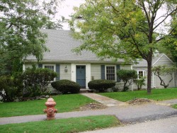 31 Puritan Rd, Newton, MA 02461-1021