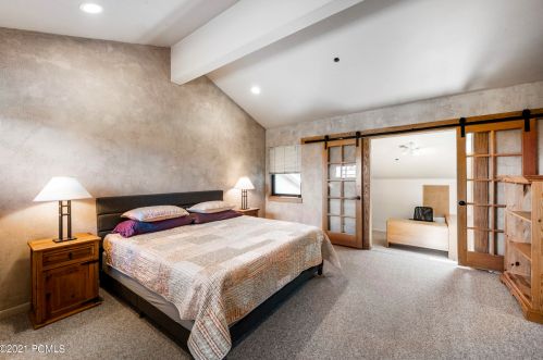 2161 Fenchurch Dr, Park City UT 84060-7822 exterior