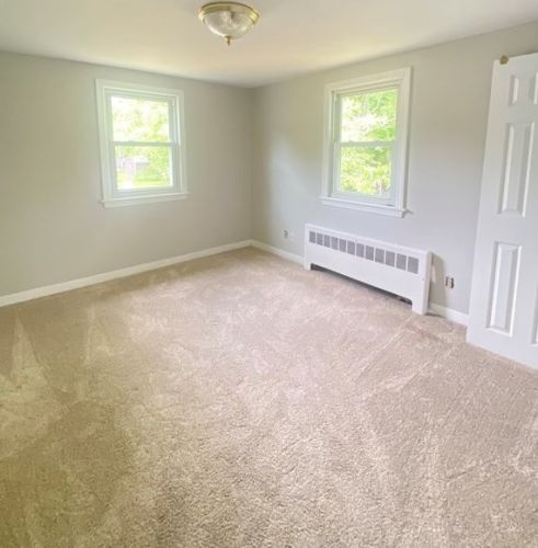 24 Rhodes Cir, Hingham MA 02043-1530 exterior