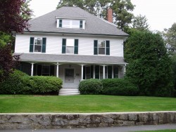 38 Prince St, Newton, MA 02465-2611