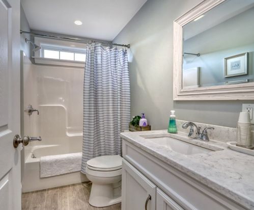 108 Crane St, Dedham MA 02026-3842 exterior