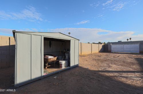 2201 65 Dr, Phoenix AZ 85033-1605 exterior