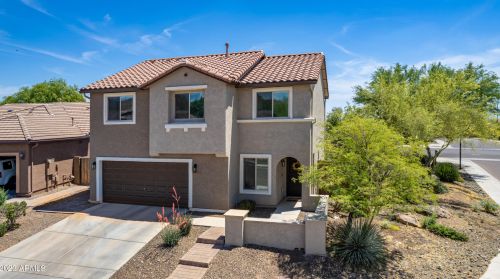 1735 Desperado Way, Phoenix AZ  85085-6329 exterior