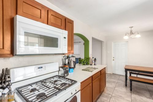 1917 Clarendon Ave, Phoenix AZ 85033-4023 exterior