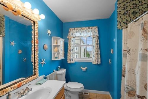 140 Grant St, Fall River MA 02721-1239 exterior