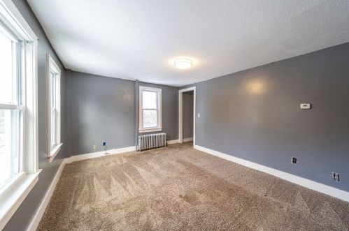 680 Granville Rd, Montgomery MA 01085-3942 exterior