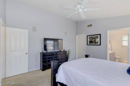 21845 48 Pl, Phoenix AZ 85044-1228 exterior