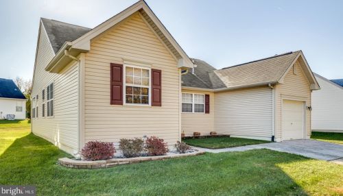 86 Morning Glory, West Deptford, NJ 08096-5146