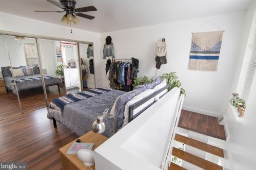 614 6 St, Philadelphia PA 19147-2128 exterior