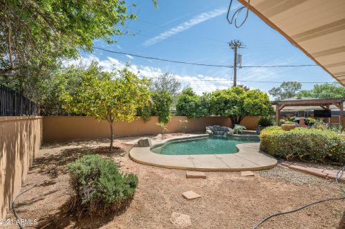 2807 11 Ave, Phoenix AZ 85021-7111 exterior