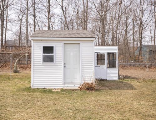 95 Copley Dr, Taunton MA 02780 exterior