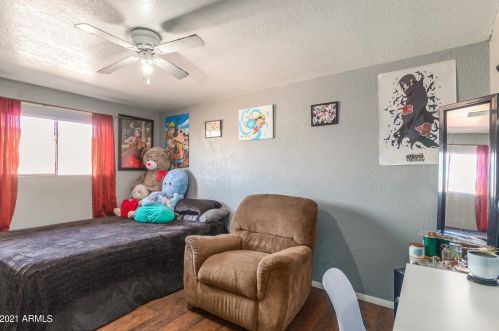 3851 63 Dr, Phoenix AZ 85033-5204 exterior