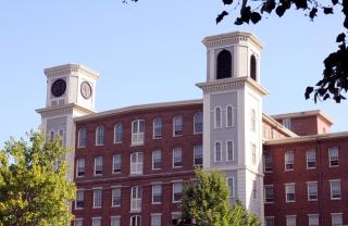 150 Massmills Dr, Lowell MA  01852-1235 exterior