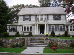 42 Howland Rd, Newton, MA 02465-2938