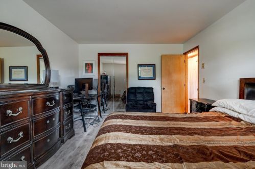 833 Boundary Rd, West Deptford NJ 08096-3614 exterior