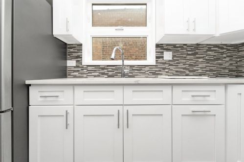 2227 East Ave, Forest View IL  60402-2433 exterior