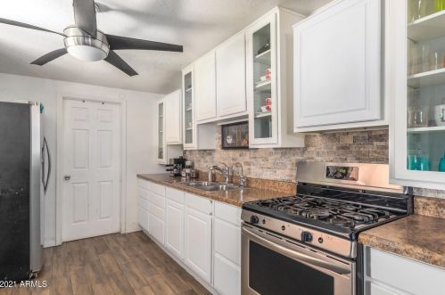 3851 63 Dr, Phoenix AZ 85033-5204 exterior