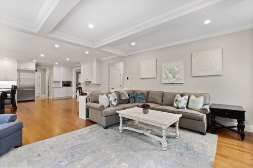 47 Goddard St, Newton MA 02461-1918 exterior