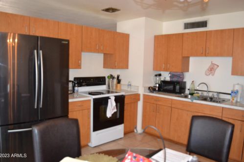 5227 46 St, Phoenix AZ 85008-4110 exterior