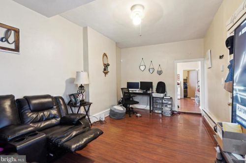 4265 6 St, Philadelphia PA 19140-2313 exterior