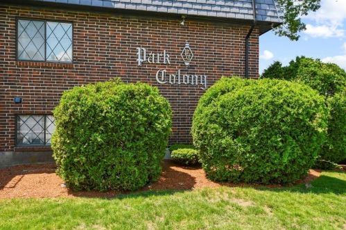 42 Main St, North Reading MA 01864-2236 exterior